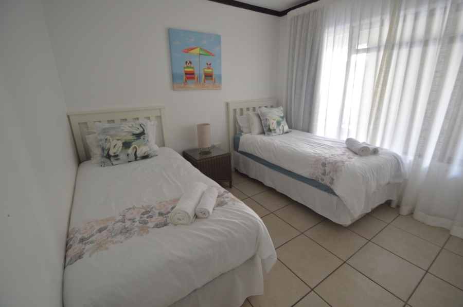 To Let 2 Bedroom Property for Rent in Bowtie Western Cape